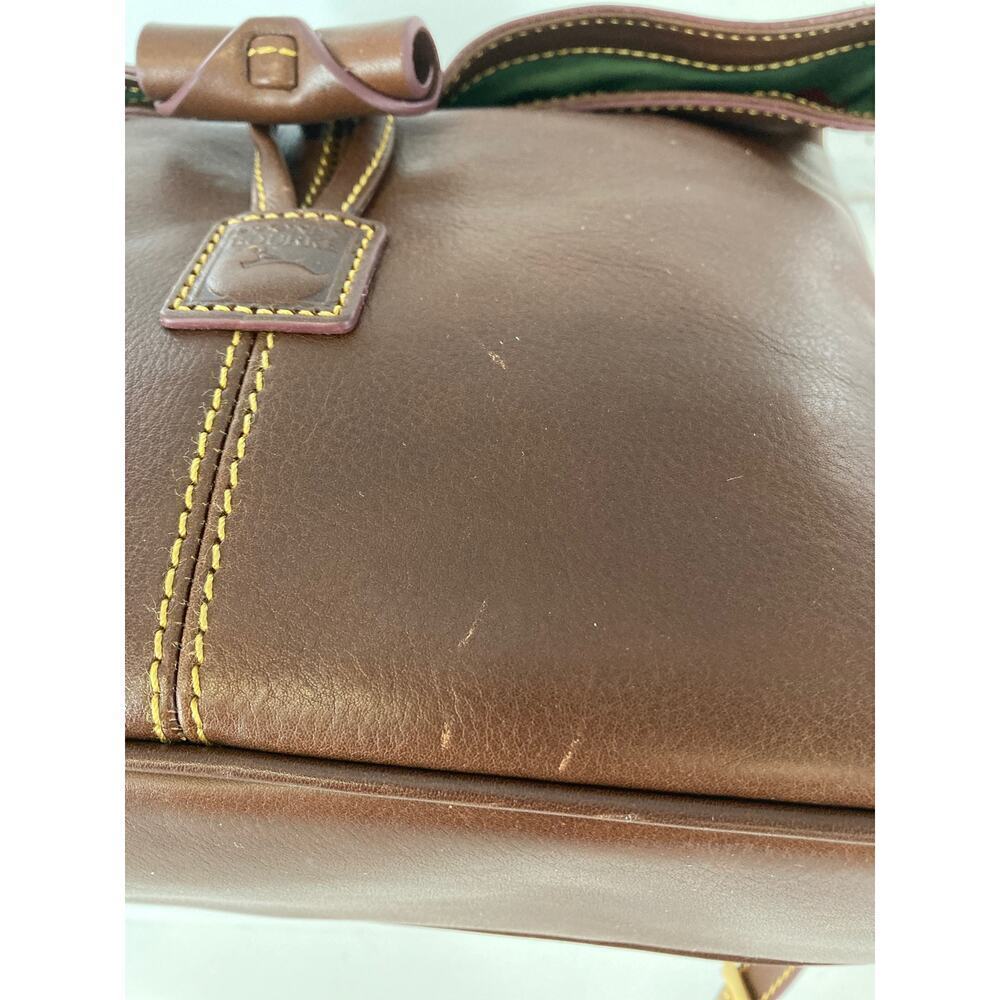 DOONEY & BOURKE MEDIUM BROWN SOFT LEATHER CROSSBODY BAG - Picture 8 of 16
